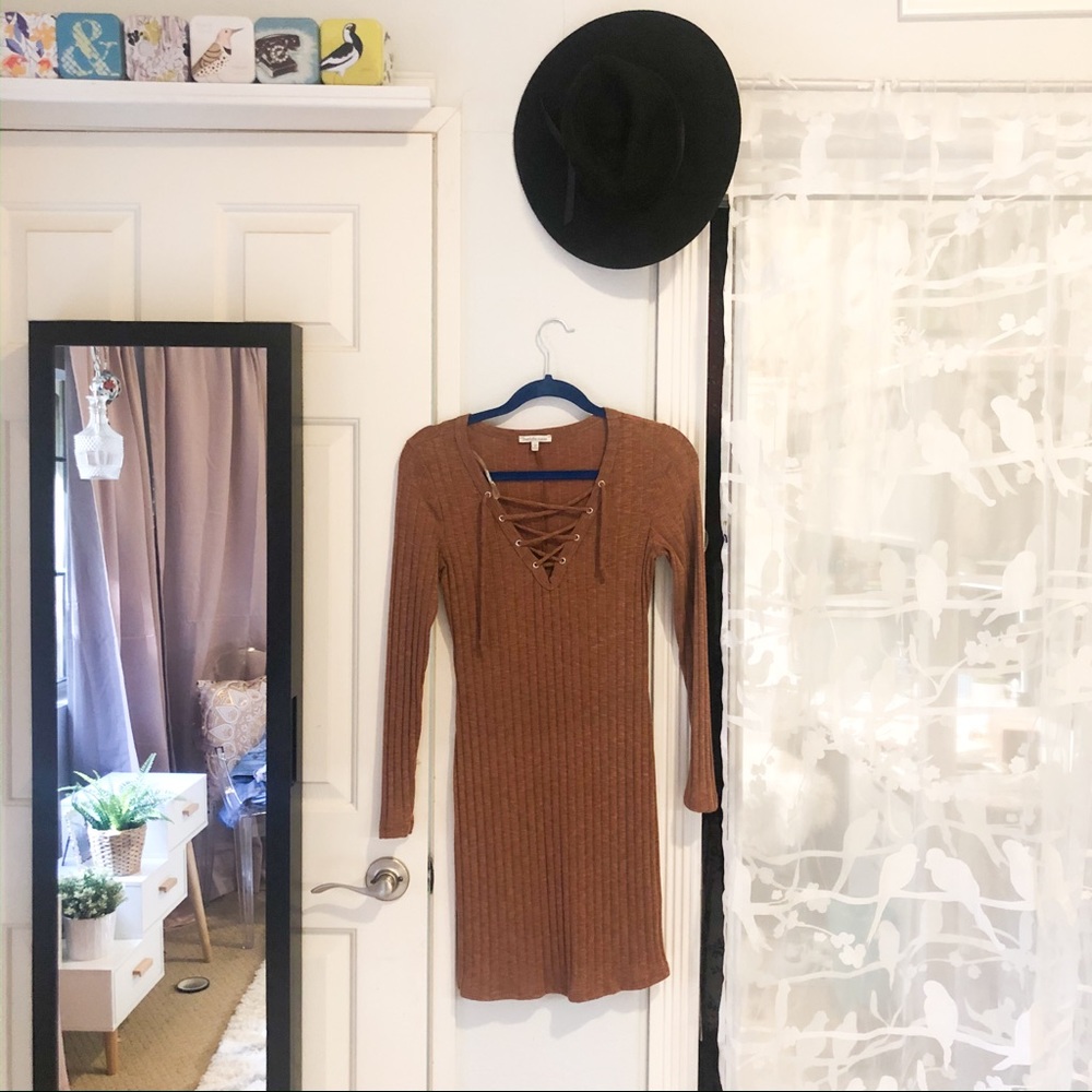 Cute lace up dress!!